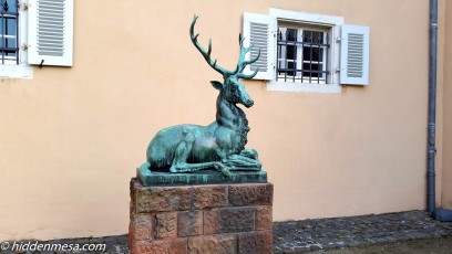 Stag Statue Hotel Jagdschloss Kranichstein