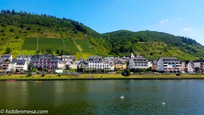 Aross the Cochem Bridge