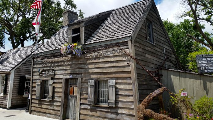 Oldest Wooden Schoolhouse in America Old Wooden Schoolhouse